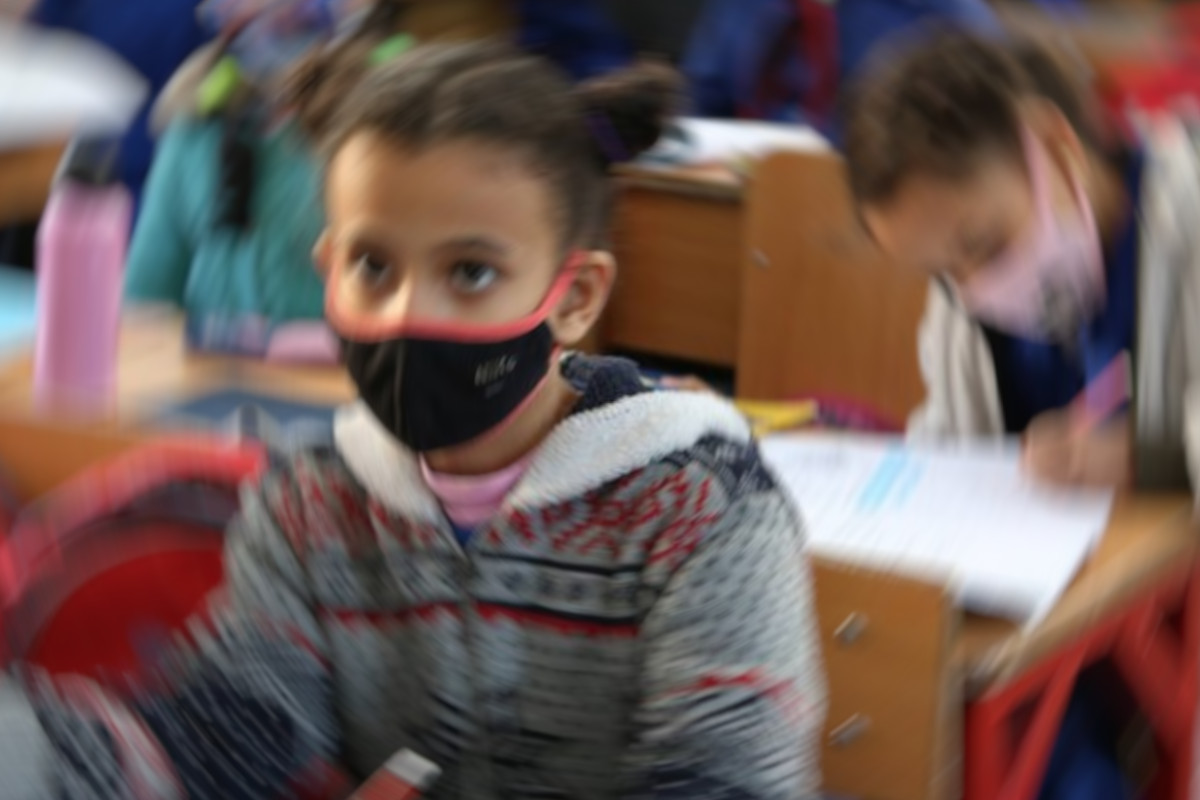 Potrebe i izazovi nastave za djecu izbjeglice u online nastavi tijekom pandemije koronavirusa